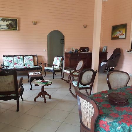 Villa Havre De Paix A Terre De Bas, Les Saintes Luaran gambar